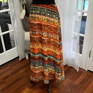 Lularoe Lucy skirt Sz xs tribule print.